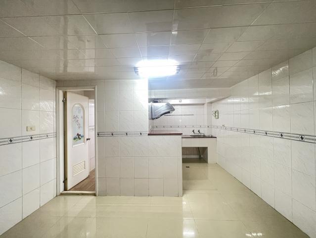 岡山稀有釋出雙學區翻新微整透天~張秀香0956849917房屋土地 照片 6