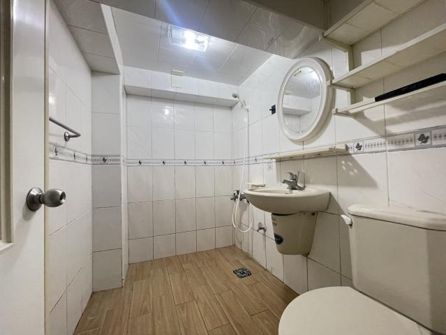 岡山稀有釋出雙學區翻新微整透天~張秀香0956849917房屋土地 照片 8