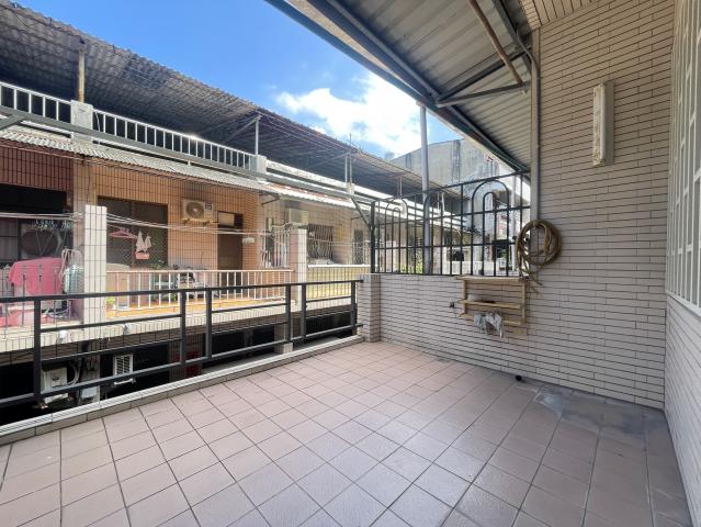 岡山稀有釋出雙學區翻新微整透天~張秀香0956849917房屋土地 照片 14