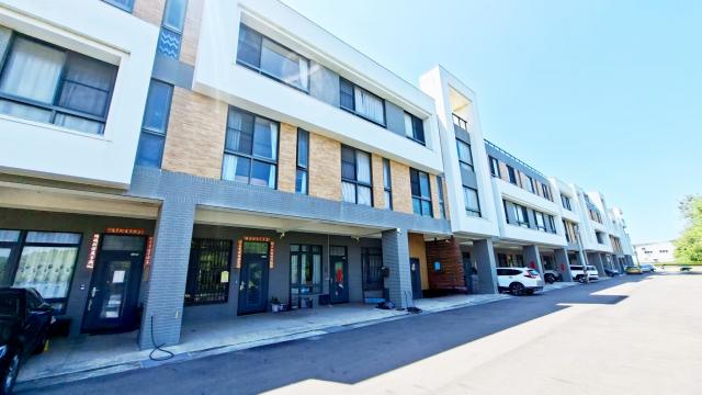 沙鹿買房買地 皇家採光四房騎樓停車輕屋齡新婚首選 照片 10