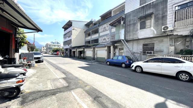 南投房地產 集集文心街大坪數店住 照片 13