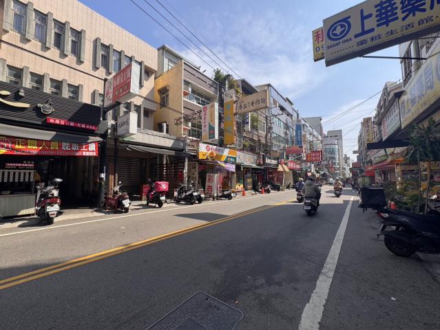 龍井區|東海新興路61坪透天店面|總價2500萬 照片 3