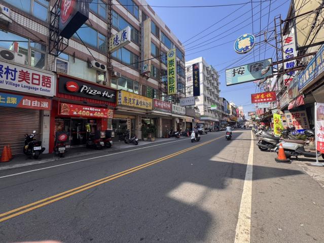 龍井區|東海新興路61坪透天店面|總價2500萬 照片 4