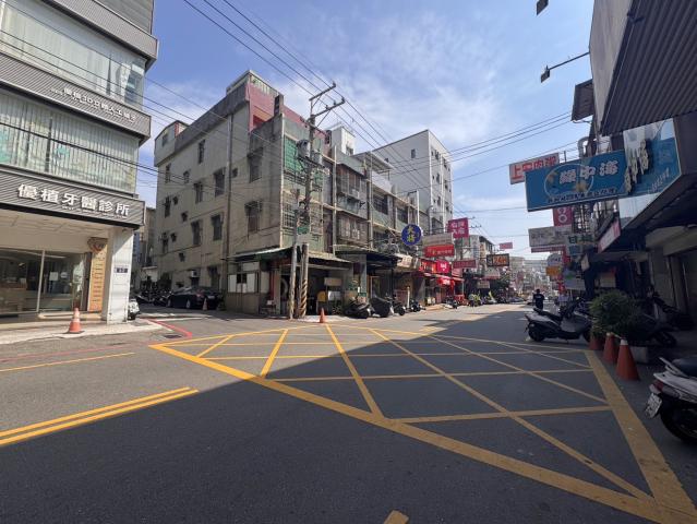 龍井區|東海新興路61坪透天店面|總價2500萬 照片 6