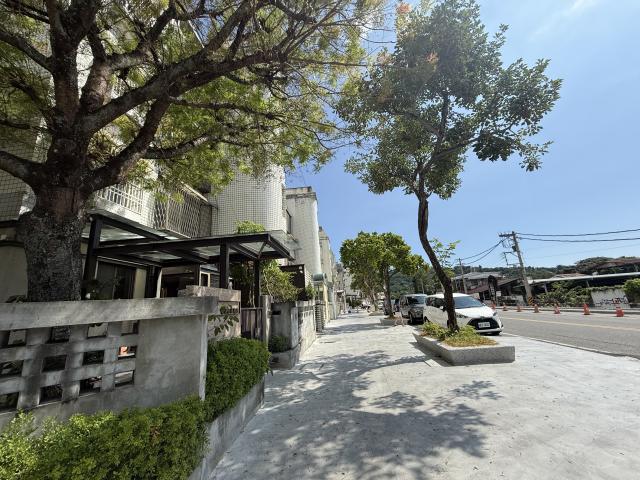 花蓮透天顧問  國立花蓮商業職校旁大坪數公寓 照片 2