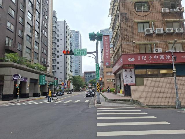 I-19南港車站東方大地店辦 照片 15