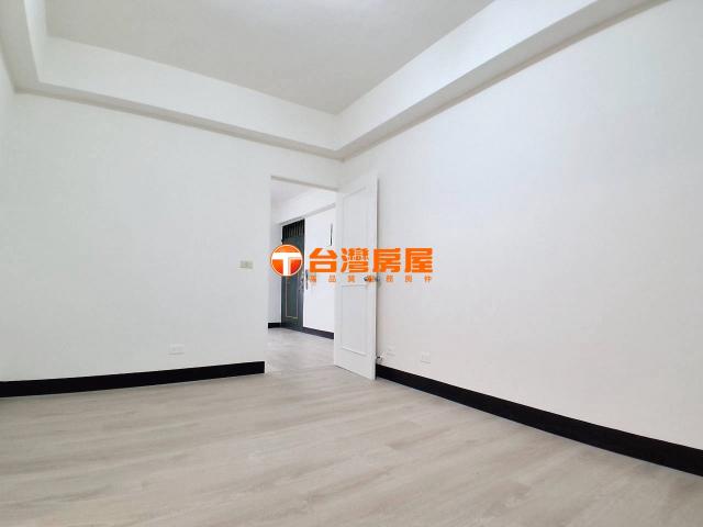 中正路華廈 北大房仲女神 照片 8