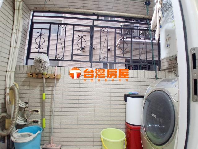 爵仕悅 北大房仲女神 照片 12