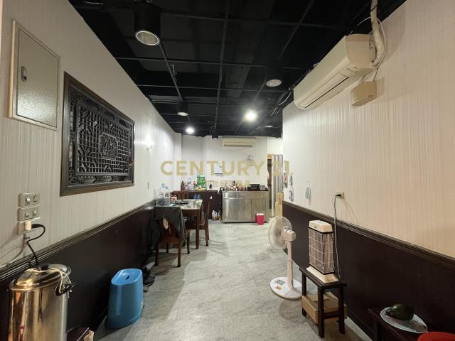 中和站黃金雙店面-中永和買屋喜美4735 照片 2