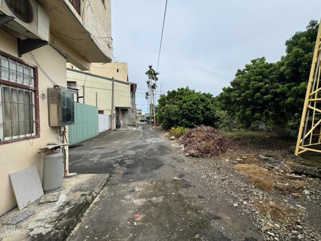 ❤️草屯|青宅巷|大面寬|建地 南投土地透天 照片 3