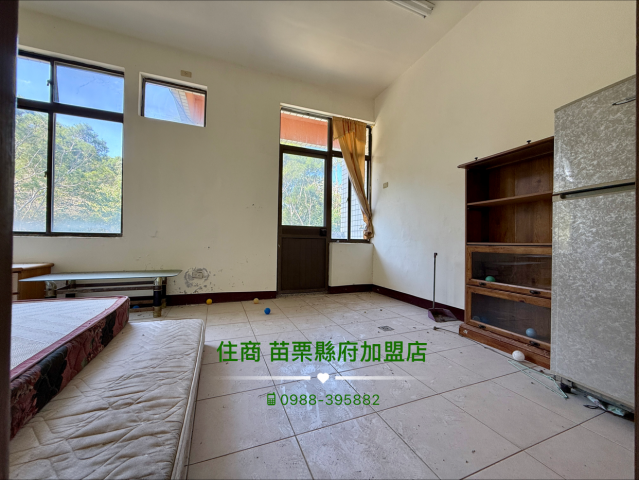 苗栗房屋買賣 低總價複合式透天 照片 3