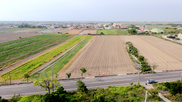 南六線核心|近頑皮世界|臨十四米路|大面寬農地 泰揚房屋