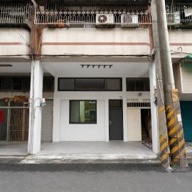 小港平和商圈｜8米街 1+夾翻新店住