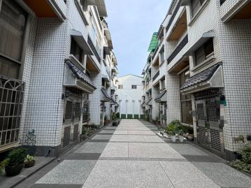 台南房產推薦 開價低於銀行鑒價貸款8成！東橋旁氣派樓中樓雙車墅！