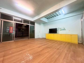 基隆市安樂區情人湖長庚旁透店 基隆房仲專家 為你找好房 小趙
