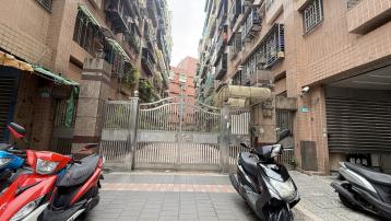 新北房仲推薦 板橋 三房震撼價 
