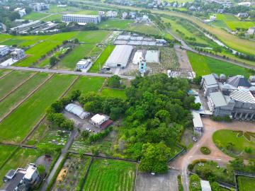 宜蘭房仲阿姐推薦 冬山安農溪畔足坪大面寬農地
