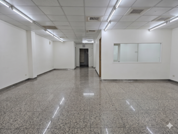 新北買賣房屋 雙和地區指名7米面寬店面住家+車位