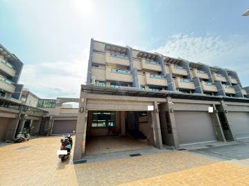 5分鐘即到高大特區│稀有大地坪透天