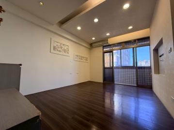 青埔過嶺買房龍安街華廈-國景居