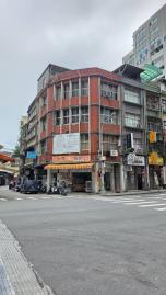 忠四路孝一路三角窗透天店面 基隆買房賣