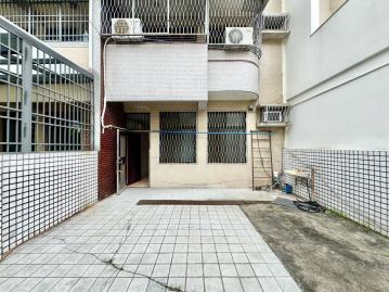 台中房仲一姐 臨路大面寬透天｜可並排雙車