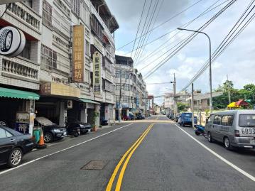 東平VS中興商圈．９年屋電梯１４套房．滿租收租王台中太平買房
