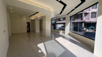 新光角間大地坪使用建坪150坪電梯店面+12間套台中太平買房