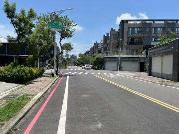 台南市區買房  商六十旁全新交屋2房平面車位