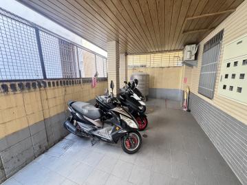 大里買房推薦 #設備齊全當現成房東 霧峰市區高投報8套房