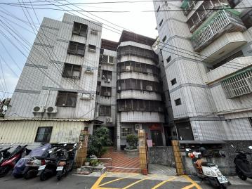 大里透天店面  國民兒童運動中心旁健身公寓