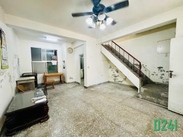 東區仁和商圈前後臨路邊間透天☎️賞屋290-6660