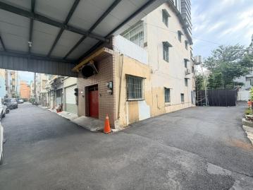 小港房屋買賣 近鳳山衛武營機廠捷運稀有靜謐大地坪透天
