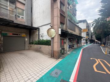 大安區師大商圈精華地段塔式大車位24｜房仲小呂