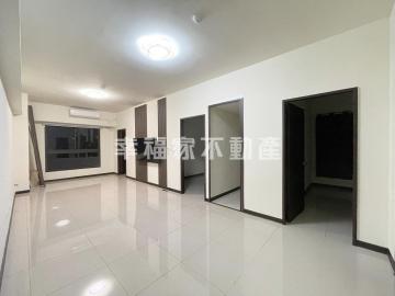 台南買房首選⚠️【安南稀有大坪數。三房平車宅】✅台南房仲老妹