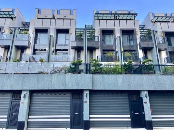 七期後花園・鑫禾复居｜單元二稀有6年屋齡・臨路雙車電梯別墅