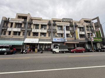 神岡核心商圈11年極輕屋齡金透店，大露台、大空間，買到賺到！