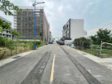 房地產女超人 健康五街建地