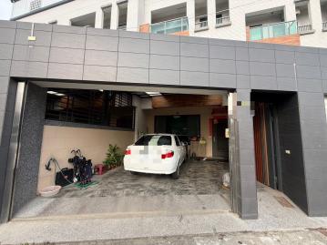 嘉義房仲女神 新營太子宮旁輕屋齡別墅