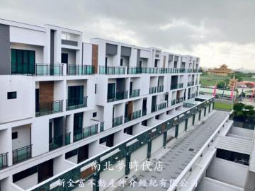 台南美美房屋 保東全新雙車墅一