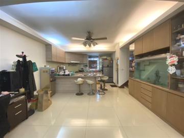 高雄店面三角窗 仁武登發商圈大地坪店住合一透天