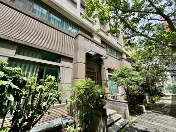 南屯捷運買房 五期最便宜|震後三車別墅|全室裝潢