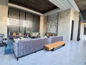 鳳山捷運房 前金區六合二路新大樓有車位