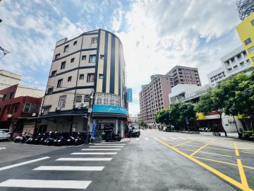 中壢房產達人阿龍 內壢火車站三角窗收租透天