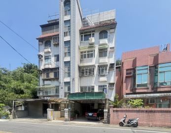 三峽北大買屋達人 正路邊門前可停雙車低總價一樓