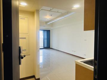 三峽房仲獵豹哥 台中遠雄幸福成 高樓層 坐南朝北 平面車位