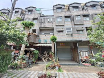 桃園租賃買賣專家  龍潭石門山財神廟旁景觀優美重疊別墅