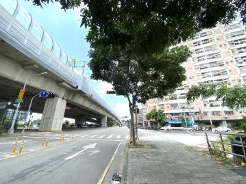 台中廠房店面專家 機捷特區旁 80米環中東路 259坪潛力股