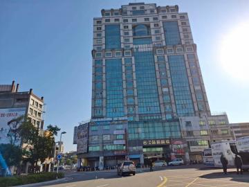 苗栗不動產達人 專任苗栗市站前大樓投資自用皆宜辦公室A戶