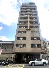 高雄房仲夫妻 左營崇德商圈近R15生態園區捷運站精美3房